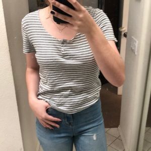 Black and white stripped tee shirt